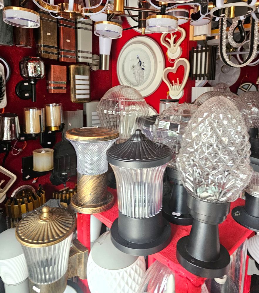 Garden post lamps and outdoor wall lanterns